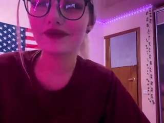 Live webcam model charlineaboud on Soda Cams