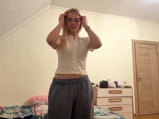 Live webcam model gialangrum on Soda Cams