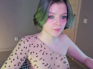 Live webcam model pollyrouge on Soda Cams