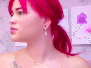 Live webcam model serenafoux on Soda Cams