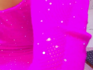 serenafoux live cam profile