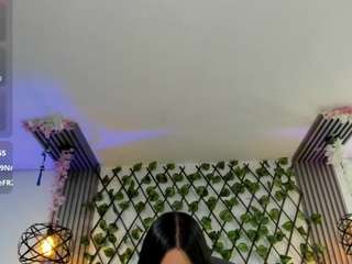 SoftDesiree live cam — ass clapping, brown eyes, cum in pussy