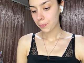 tracienahhas's CamSoda show and profile