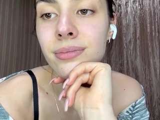 tracienahhas's CamSoda show and profile