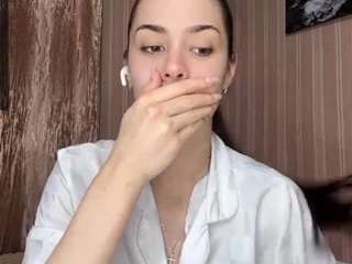 tracienahhas's CamSoda show and profile