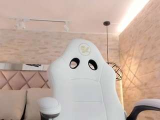 bella-novoaa live cam profile