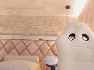 bella-novoaa's CamSoda show and profile