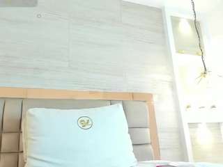 Live cam show with Bella-Novoaa