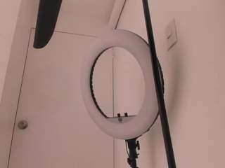bella-novoaa live webcam show