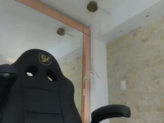 bella-novoaa live webcam show