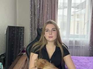 Live webcam model lateshakazarian on Soda Cams