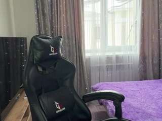 Live webcam model lateshakazarian on Soda Cams