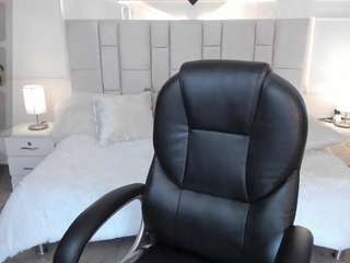 sara-stormy live webcam show