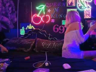 splashh-queen420 webcam