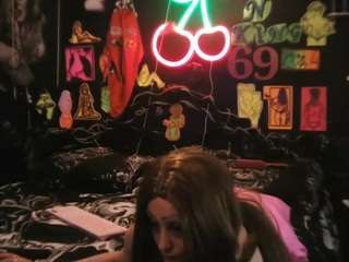 splashh-queen420 — camsoda