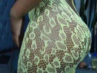 Live webcam model zaya360 on Soda Cams