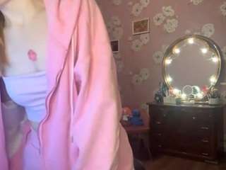 loreestewarts webcam