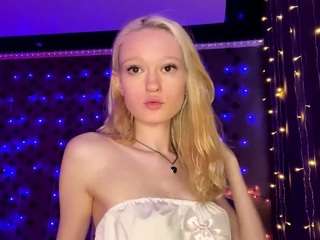 natalieprowse Live Webcam on CamSoda