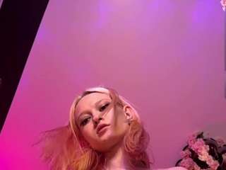 Natalieprowse's cam show statistics and live stream
