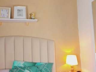 sara-kitten19 live cam profile