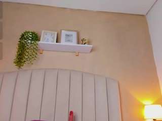 sara-kitten19 webcam