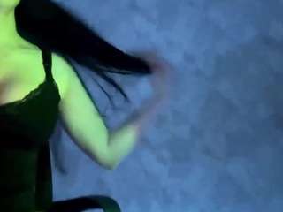 tambrashillings Black hair live webcam