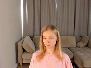 marileemesta Live Webcam on CamSoda