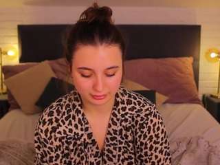 le modèle nicole-delux est en webcam porno dans un show sur le site camsoda, il possède les tags suivants: anal,anal toys,tease,strip,squirter,spank,sexy,orgasm,handjob,full nudity,fingers,fingering,fetish,drinking,doggy style,dirty talk,dildo or vibrator,dildo,deepthroat,blowjob