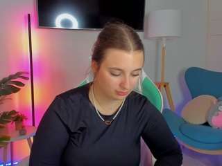 Nicole-DeLux