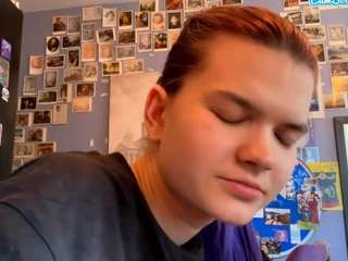 roselyncriton's CamSoda show and profile