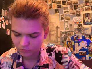 roselyncriton live cam profile