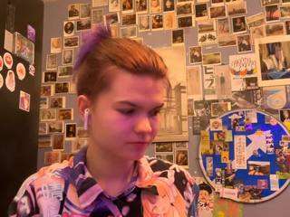 roselyncriton live cam profile