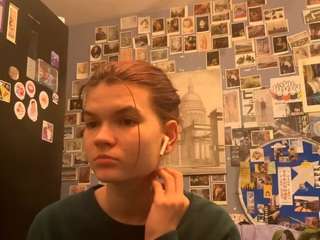 roselyncriton live cam profile