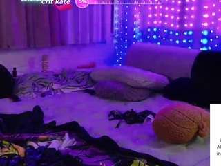 le modèle longdongsilver32 est en webcam porno dans un show sur le site camsoda, il possède les tags suivants: american,gape,tattoos,submissive,smoking,sexting,roleplay,rimming,red hair,orgasm,milk prostate,jerk off,hazel eyes,handjob,green eyes,fetish,anal toys,facial,english,drinking