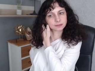 mirarose87 Live Webcam on CamSoda