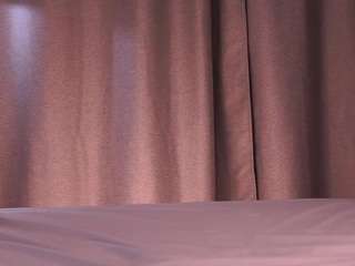 Live webcam model trinatinkle on Soda Cams