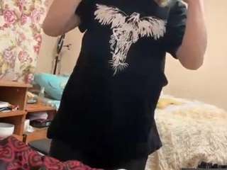 Live webcam model alysestrawn on Soda Cams