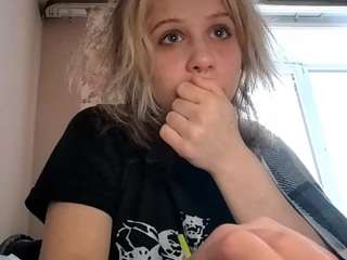 alysestrawn's CamSoda show and profile