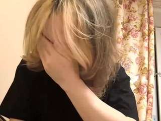 alysestrawn's CamSoda show and profile