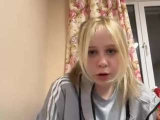 alysestrawn Live Webcam on CamSoda