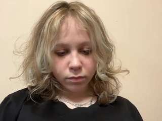 alysestrawn Live Webcam on CamSoda