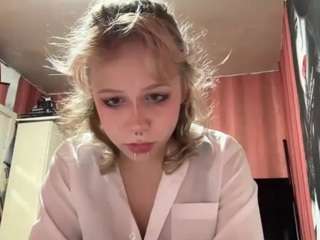 alysestrawn Live Webcam on CamSoda