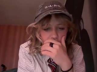 alysestrawn Live Webcam on CamSoda