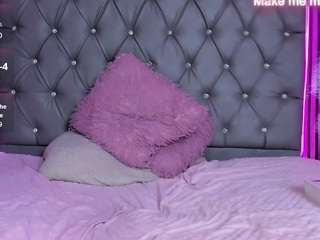 le modèle amandamoore19 est en webcam porno dans un show sur le site camsoda, il possède les tags suivants: anal toys,black hair,cum in pussy,dildo or vibrator,facial piercings,lovense,no drinking,no smoking,orgasm,toys,bbw,big tits,hd