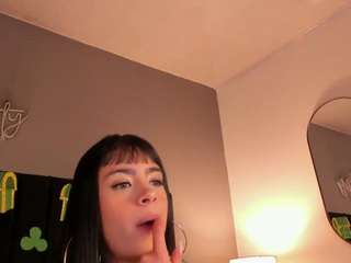 le modèle anny-babby est en webcam porno dans un show sur le site camsoda, il possède les tags suivants: black hair,blowjob,young adult,toys,thin,teen 18,tattoos,striptease,strip,shaved pussy,no smoking,no drinking,naked,lush,lovense,handjob,green eyes,full nudity,foot fetish,fetish