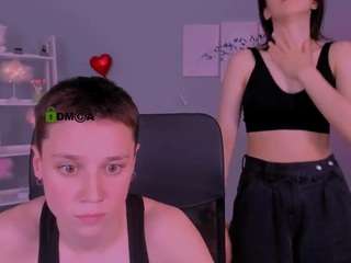 le modèle aria-wild est en webcam porno dans un show sur le site camsoda, il possède les tags suivants: ahegao,nature,young adult,toys,teen 18,teasing,tease,sweet,sph,spank,skinny,pretty,no smoking,black hair,no drinking,natural,doggy style,brown eyes,cock rating,cute