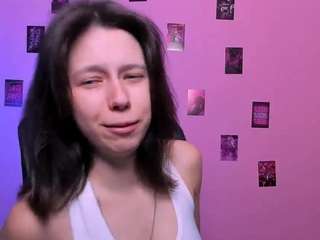 aria-wild live webcam show