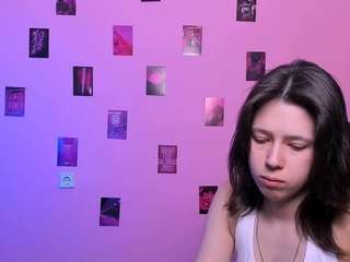 aria-wild live webcam show
