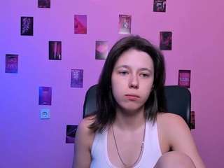 aria-wild live webcam show