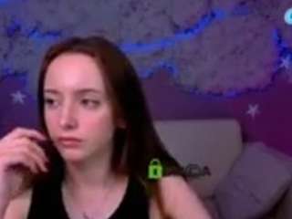 chloe-ley1